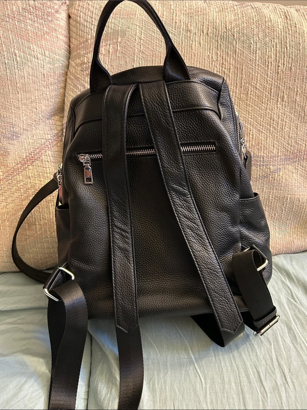 N/A sleek black